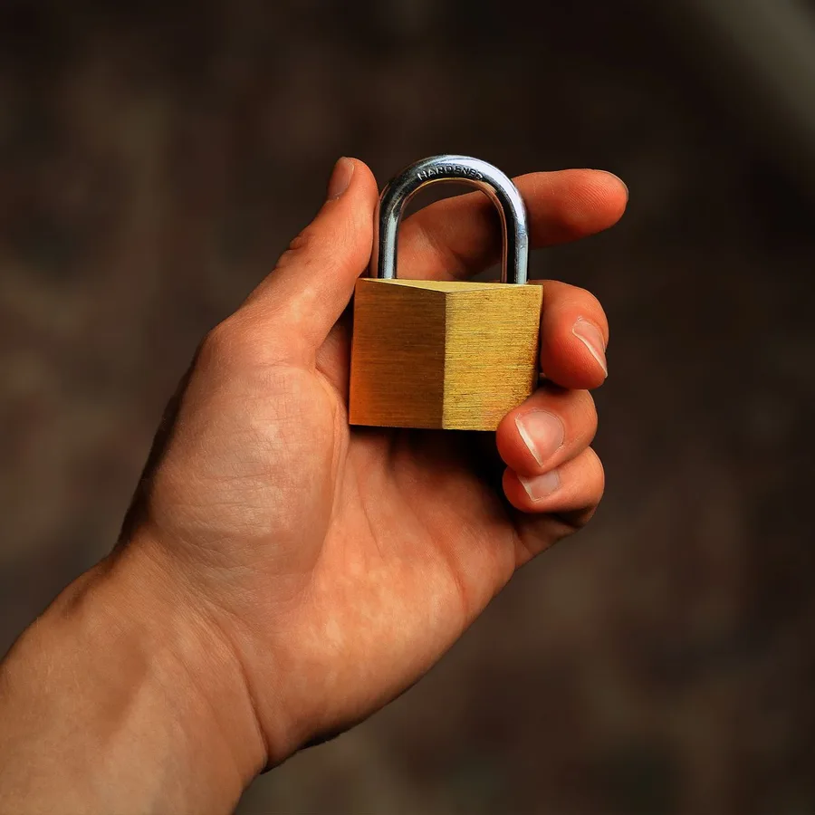 Brass Padlock 50mm · Min 20 pcs
